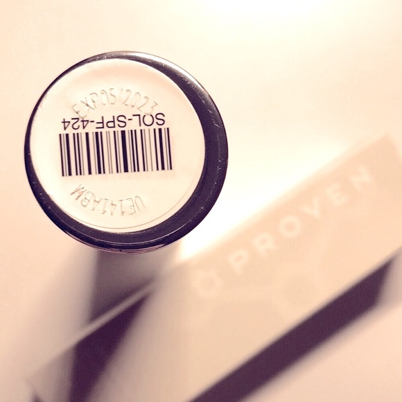 Proven Day Moisturizer - Picture 2 of 4